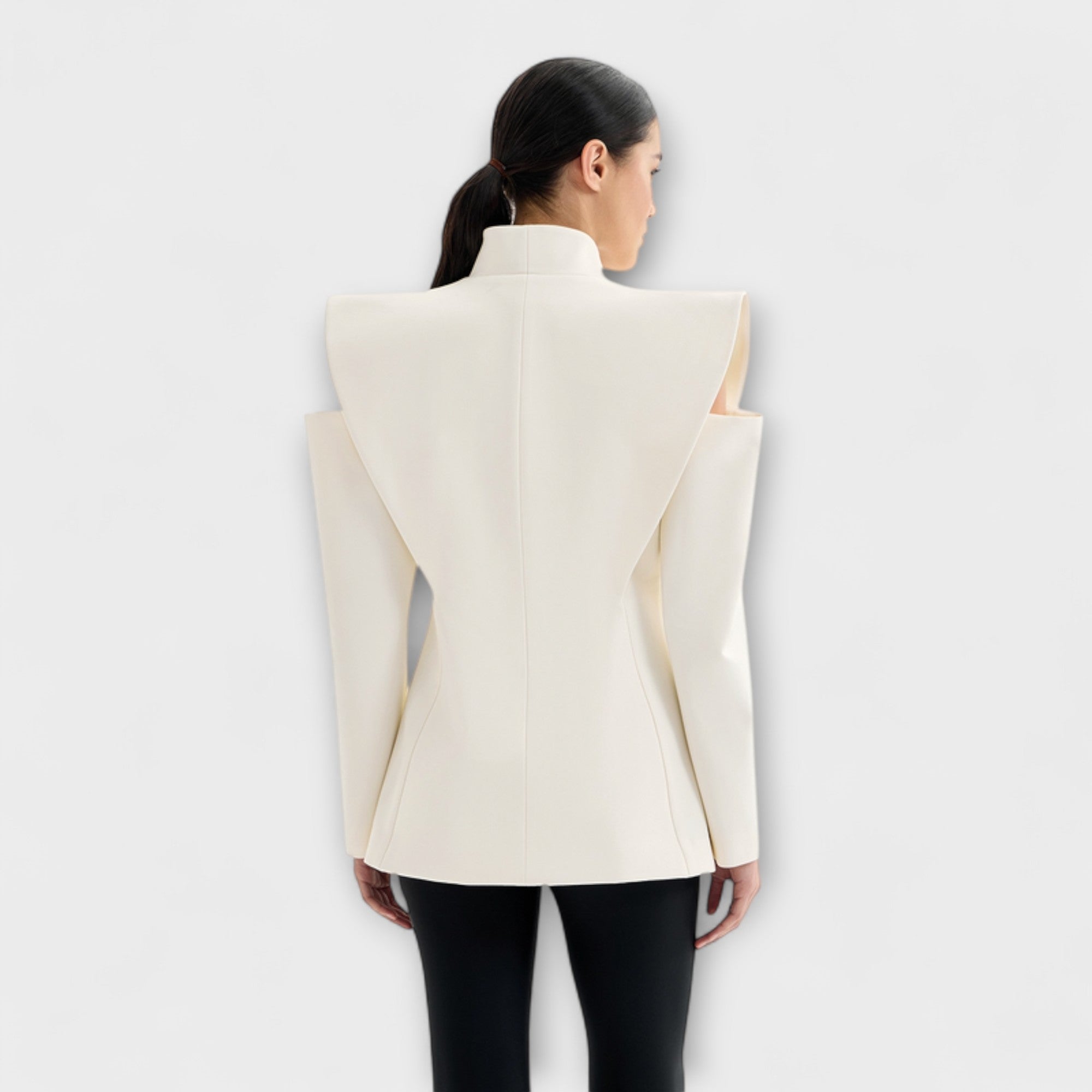 Valeria - Blazer Sculptural à Épaules