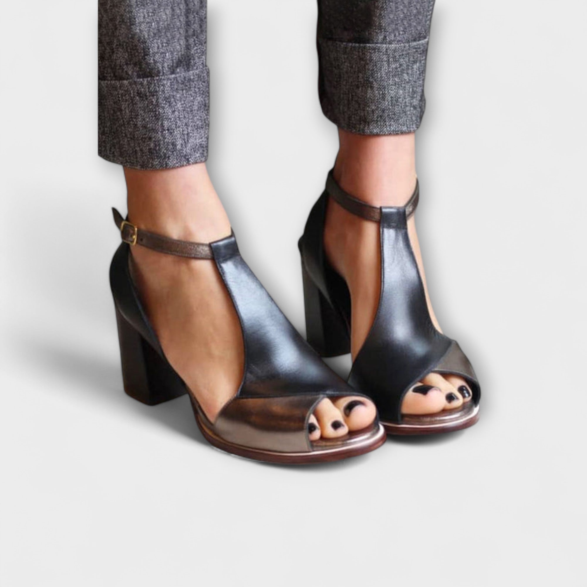 Nadaria – Style T-Strap avec Confort