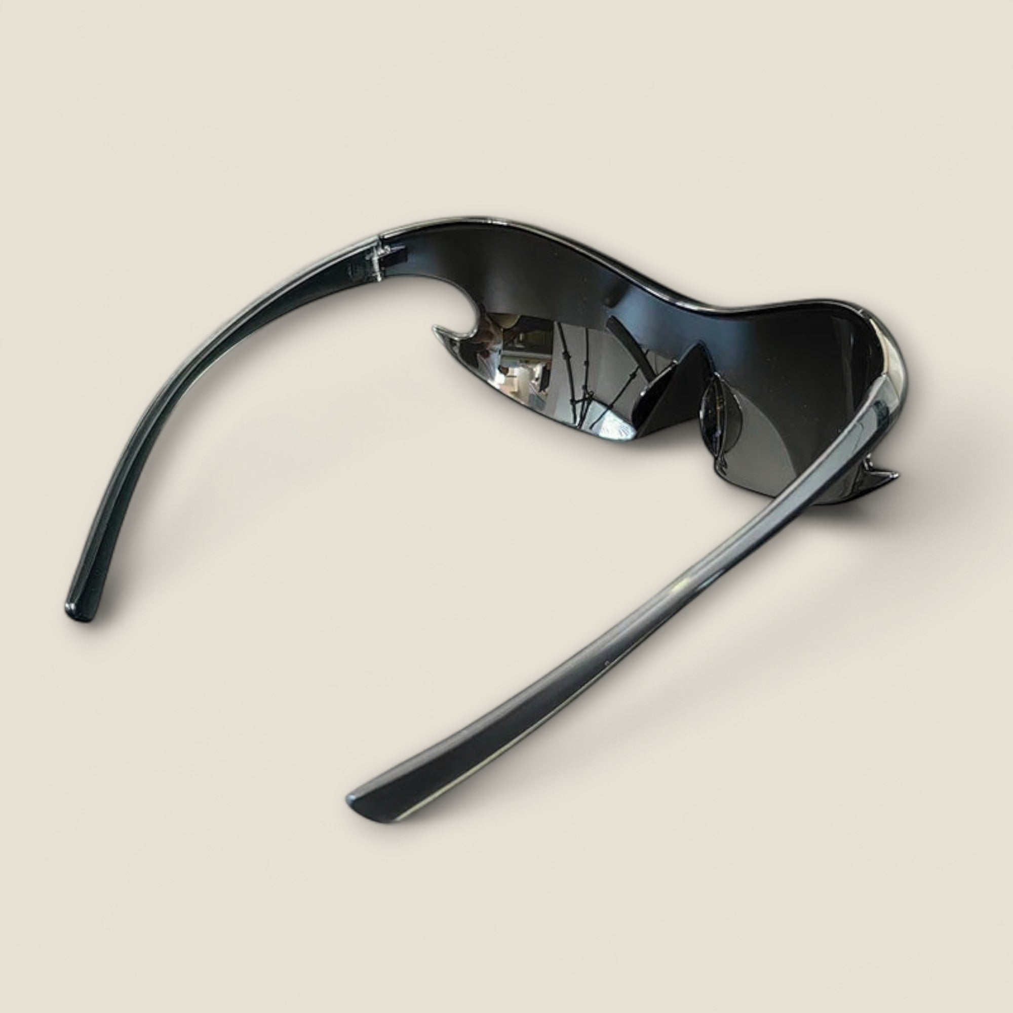 Thiago - Lunettes de soleil Shield avec design en lame