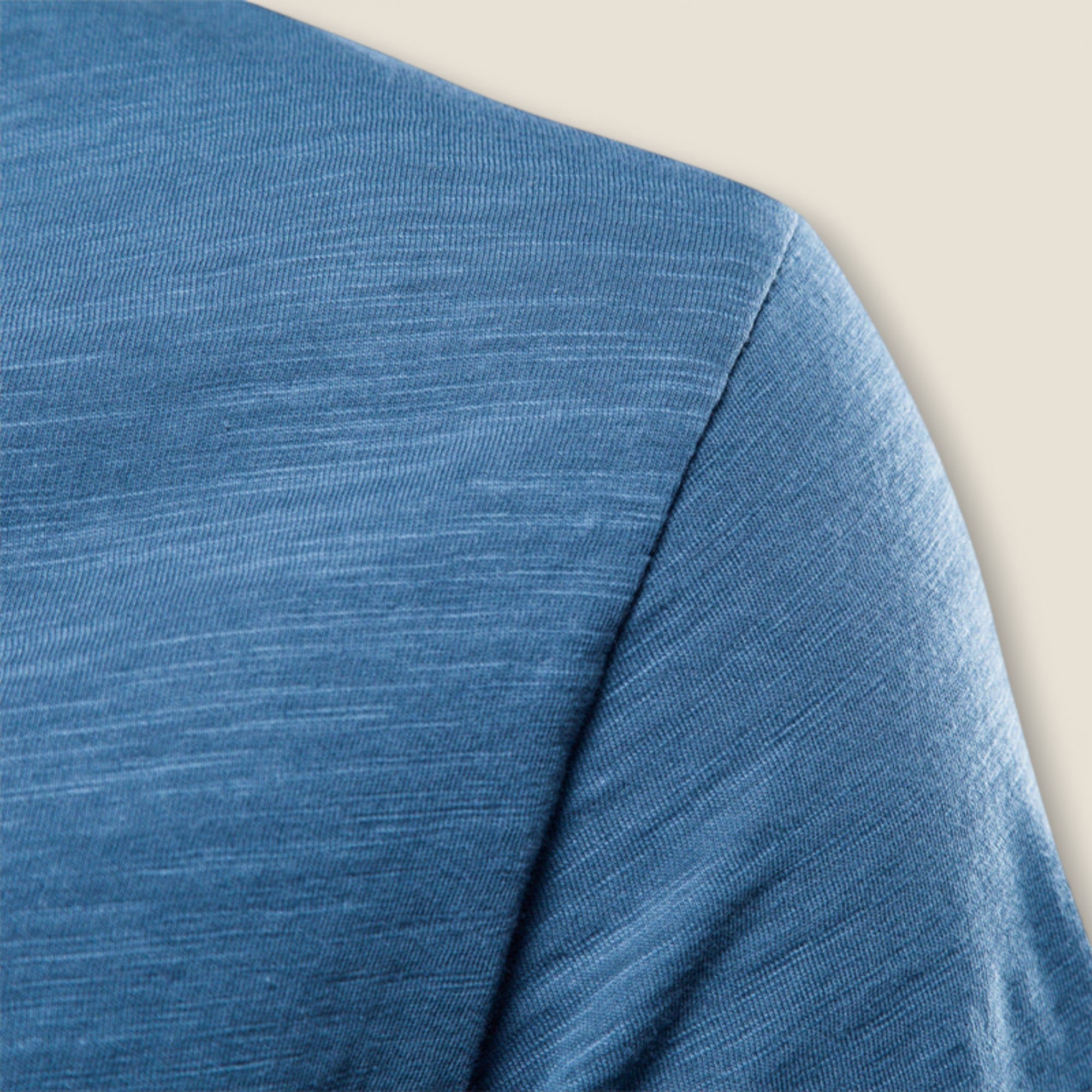 Valerio - T-shirt Col V en Coton Slub